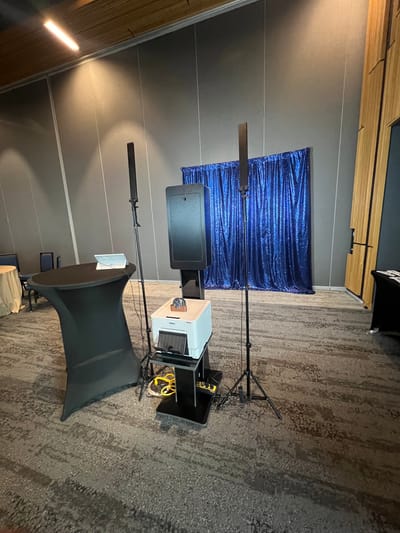 Classic Photo Booth photo booth rental