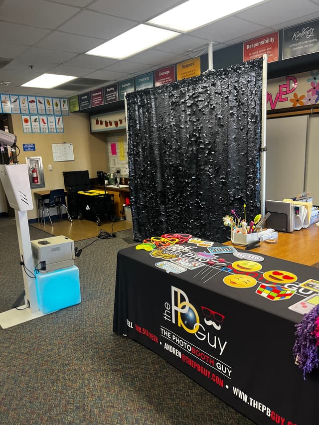 Photo Booth in Eastvale, CA